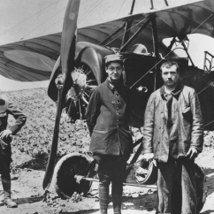 1915 - Guynemer et Guerder, après leur première victoire